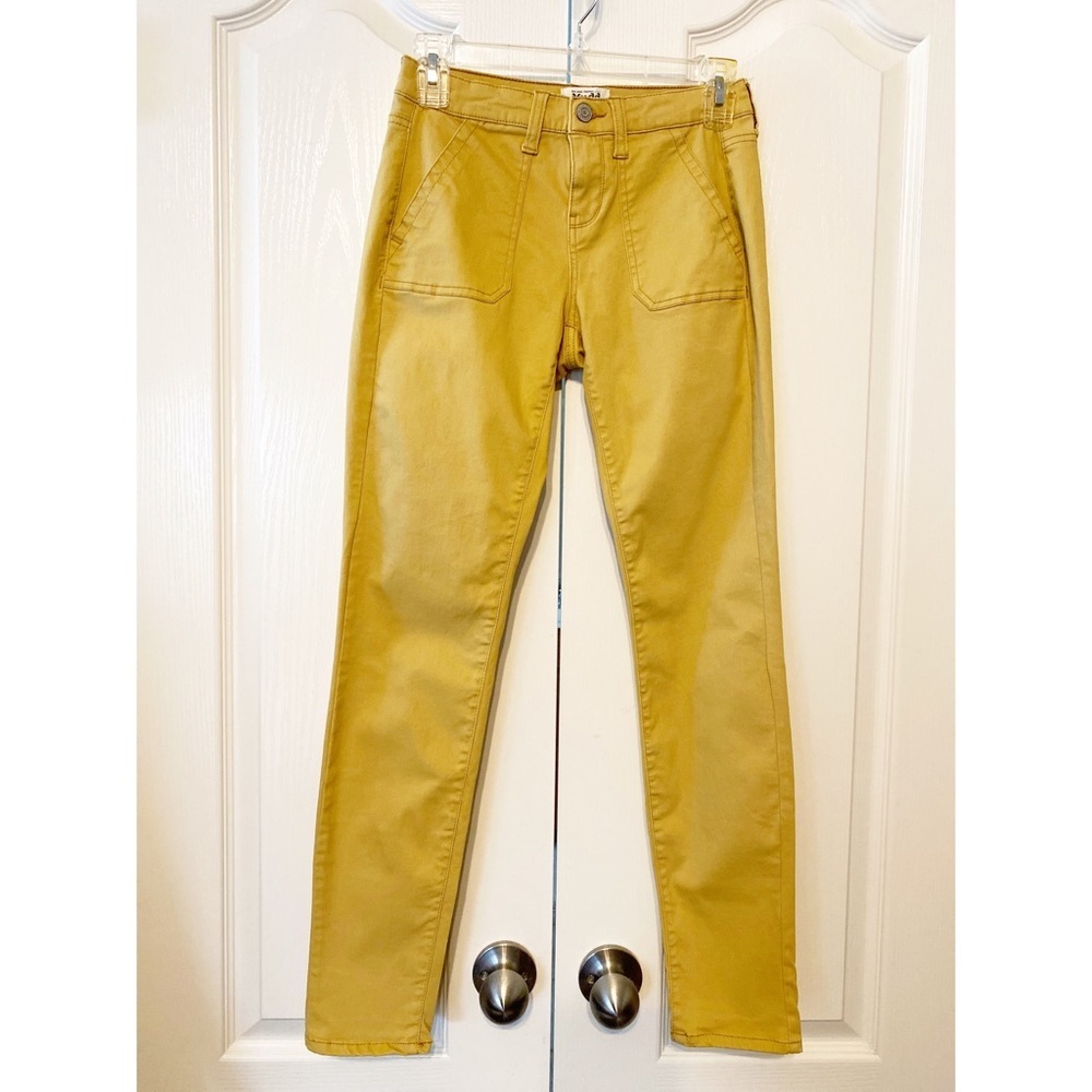 Mudd skinny fit size 3 FLX stretch color mustard